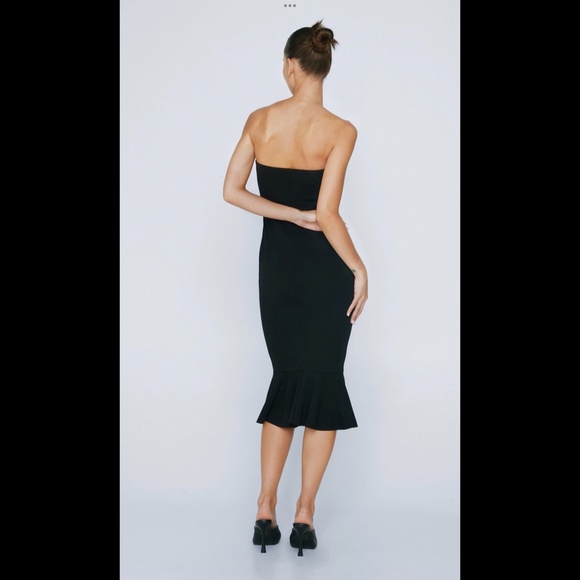 Nasty Gal Petite Fishtail Bandeau Midi Dress Black Striking! USA Sz 6 - Picture 4 of 4